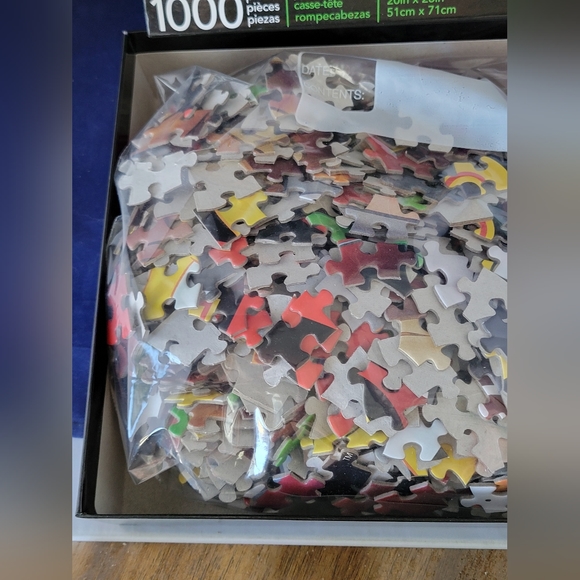 Used, GC Aquarius 1000 pcs puzzle Looney Tunes That's All Folks! 20x28" - Picture 6 of 6